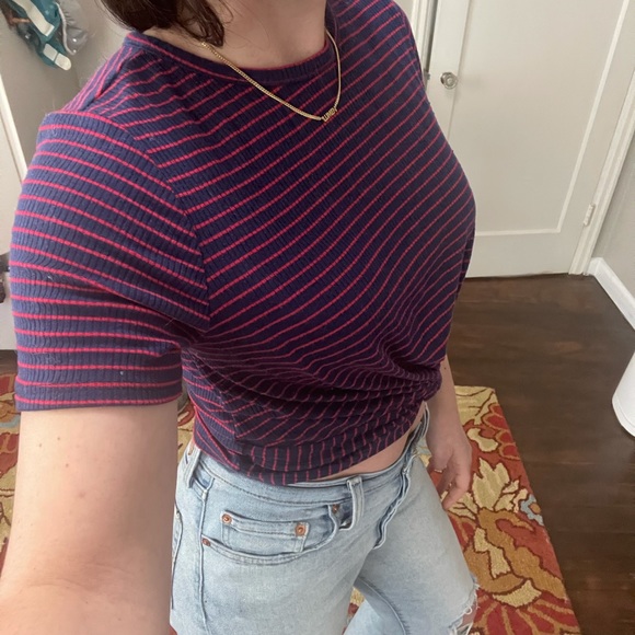 🧡Knotted front crop top🧡 - Picture 4 of 5